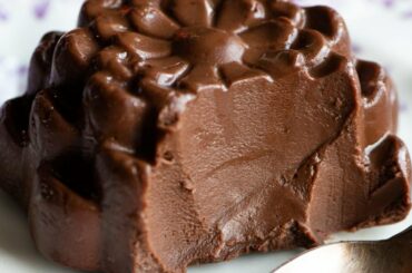 The Easiest and most decadent Italian dessert you will ever try Chocolate Budino