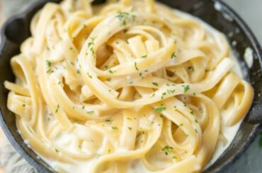 12 Jarred Alfredo Sauces, Ranked Worst To Best