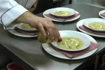 Titanic's First Class Dinner- First Class Dining on RMS Titanic