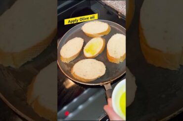 Italian Bruschetta | Easy Appetizer Recipe | No Garlic Bruschetta - Shruti's Veg Special #Shorts