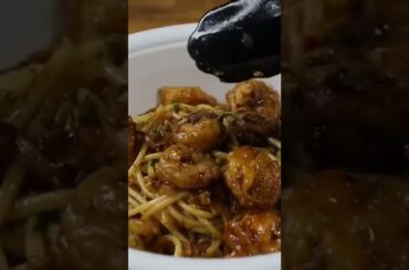 Seafood pasta | Garlic Shrimp pasta | Italian Cuisine | #shorts