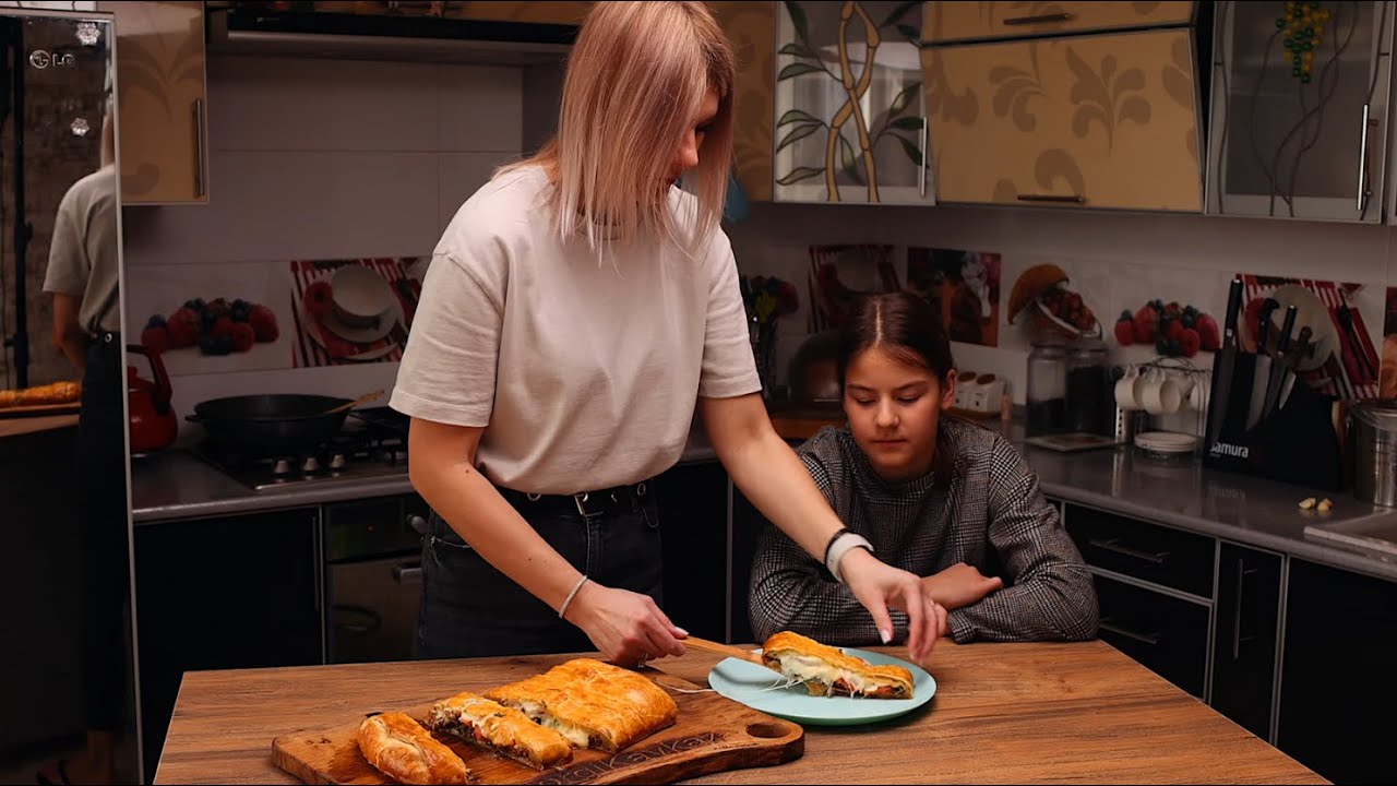 MEAT PIE WITH CHEESE MEAT PIE WITH CHEESE