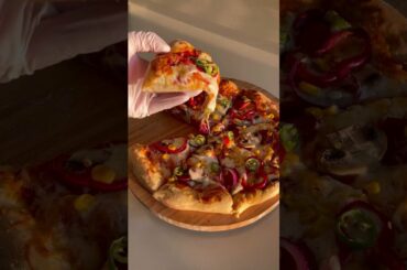 Very nice and tasty Italian pizza (recipe in description)