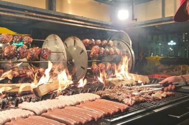 Biggest Rotisserie Ever, Huge Sausages, Stuffed Burgers and more. Street Food Event in Italy