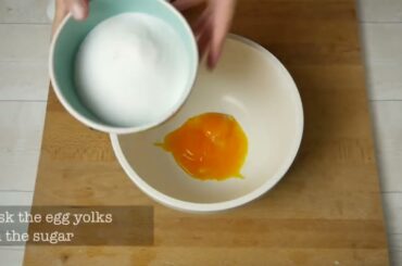 The best ITALIAN APPLE CAKE RECIPE ever!