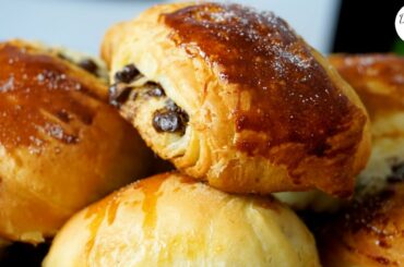 Chocolate chips Brioches | Italian Recipe