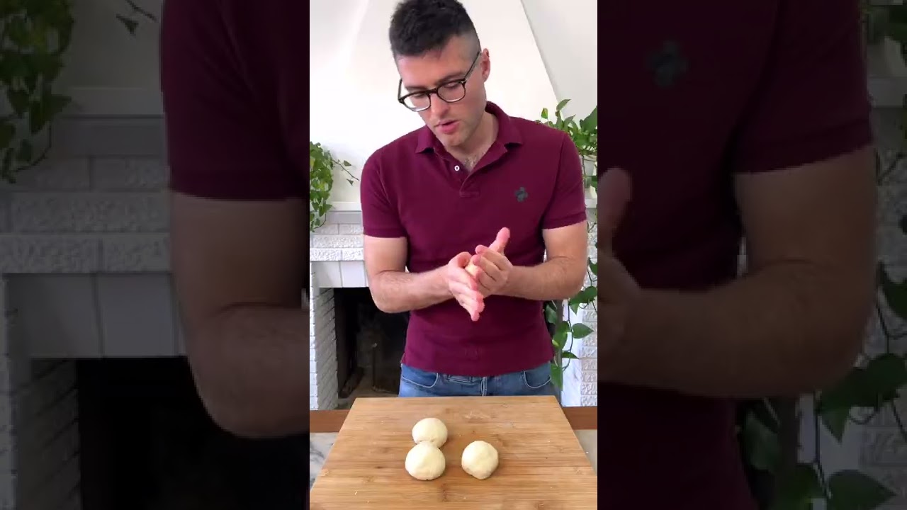 How to make Italian flatbread 'PIADINA' How to make Italian flatbread 'PIADINA'