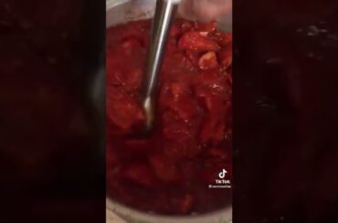 #nonnanellaa PASSATA DI POMODORI SEMPLICISSIMA #italianfood #asmr #italian