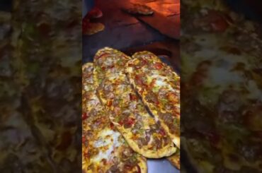 Food Eating #conversation #hungry #turkishbread #pide #meatandcheese #eatfo 386