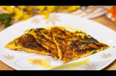 Italian omelette with onion and zucchini - Quick and easy recipe