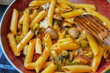 Delicious Italian pasta recipe #shorts #colorfulplates #pasta