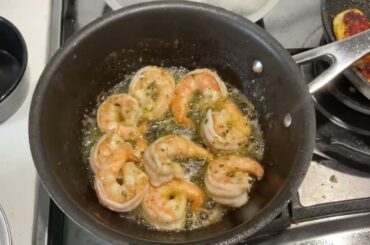 #shorts #food Italian King Prawns cooked in Garlic Butter & Olive Oil