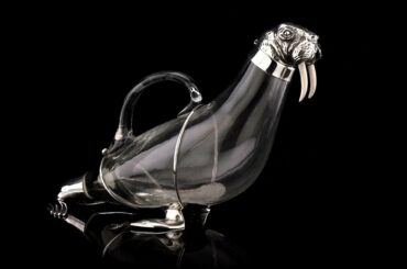 NOVELTY 20thC ITALIAN SILVER MOUNTED WALRUS WINE JUG, BUCCELLATI c.1980