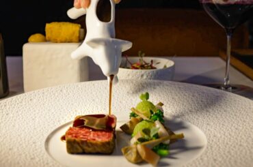 Japanese A5 Wagyu & Indian Butter Chicken - Food in Amsterdam