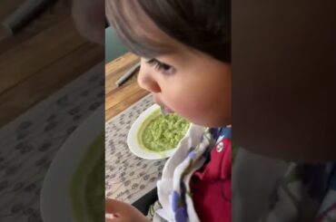 Abdullah Italian baby Italian food kha Raha hai