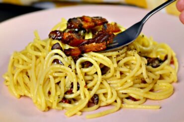 Easy And Quick Italian Carbonara | Traditional Spaghetti Recipe