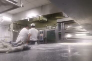 Highlight 1:01:57 - 1:06:57 from italian Pizza Nonna Grassa Karlstad