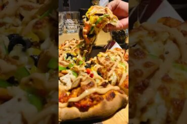 “THE ITALIAN CHICKEN PIZZA” | CUISINE VIBES #shorts #pizza #italianfood