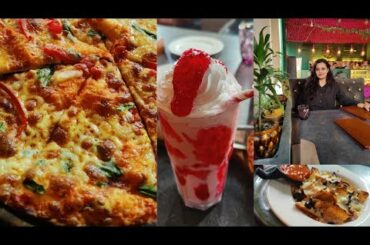 Kaffiiaa Roof Top Bakery and Cafe || Best place in Noida || Sector - 18 || Best sellers For Shakes
