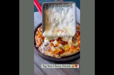 Double cheese chilli paneer pizza | indian Street food #streetfood #streetfood