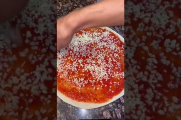 Best pizza place in Rishikesh #rishikesh #pizzamaking #pizza #italianfood #shorts #viral #trending