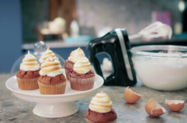 Basics: Italian meringue | KitchenAid UK