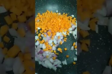 Spaghetti recipe welcome to my SAGA KITCHEN #shorts#viralvideo#yttrending##italianfood#foodies#pasta