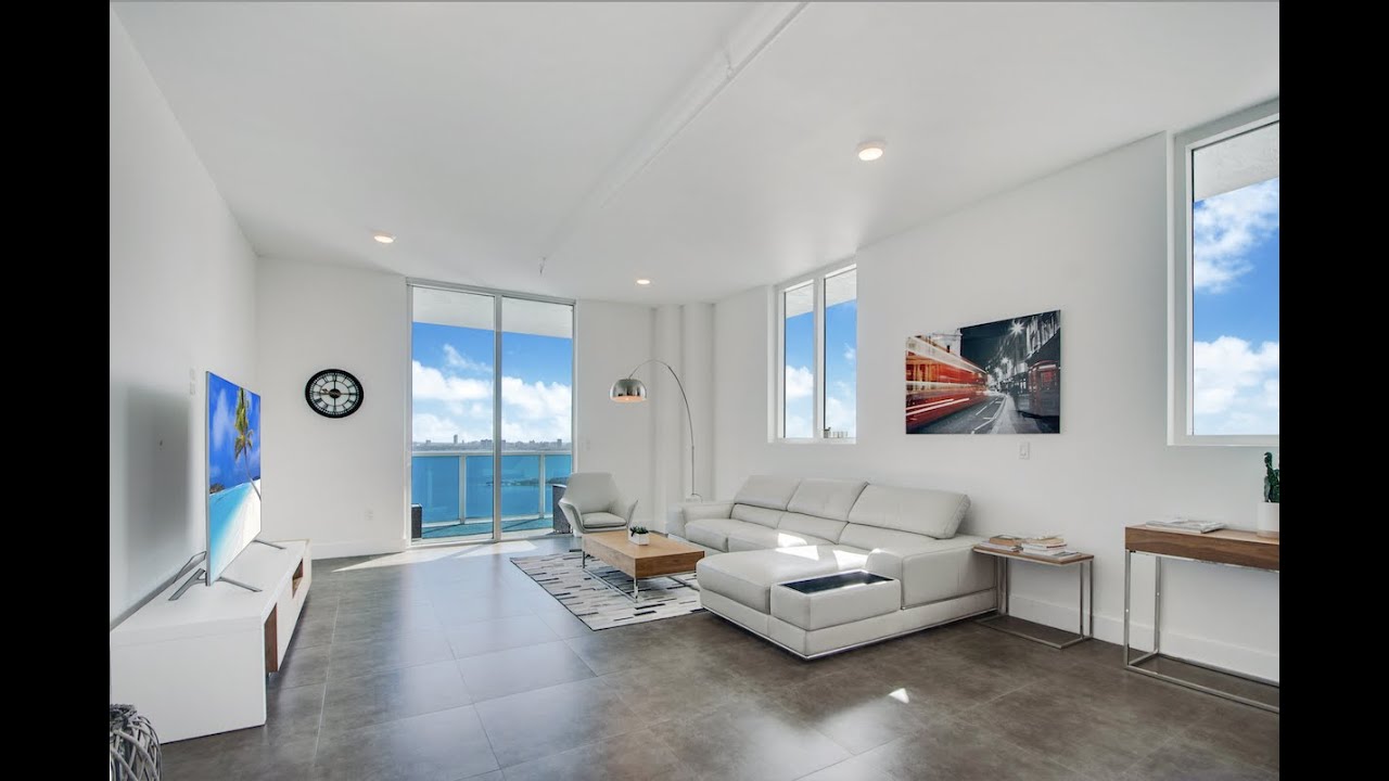 Star Lofts on the Bay #2104- 700 NE 25th St #2104 Miami, FL 33137 THE BRIAN C. SMITH GROUP Star Lofts on the Bay #2104- 700 NE 25th St #2104 Miami, FL 33137 THE BRIAN C. SMITH GROUP