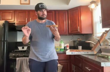 Chris reviews DiFara Pizza in Staten Island.