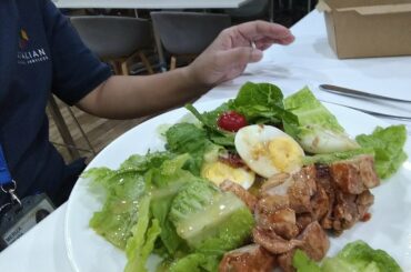 Italian food/Healthy at yummy food my dinner/chicken salad/baon box/Em and Enz