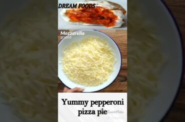 Yummy peproni pizza pie /ice tray mai banaye pizza pie#viral #short #shortsvideo
