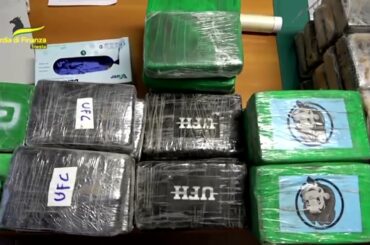 Italian police seize tonnes of Colombia gang's cocaine