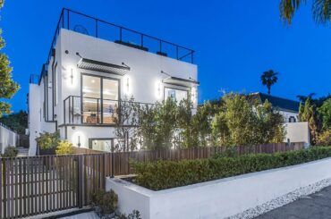 Chernov Team | 656 California Avenue, Venice