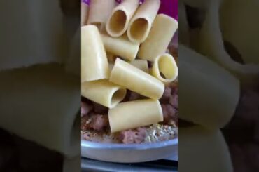 #shorts #eating #eatingshow #cooking #turkisheating #streetfood #youtubeshorts  #cool