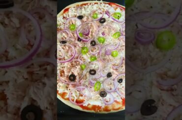 #pizza#pizzalover #italy #yummy #food #foodie #subscribe #shorts