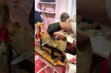 Would you share this with anyone? #italianfood #italy #prosciutto #italiansdoitbetter