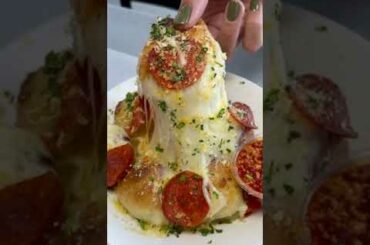 Garlic Knots Cheese Pull #shorts