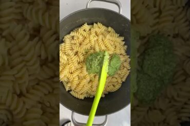 I’ve never tasted pesto | FeelGoodFoodie