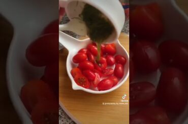 #mama_sisi_recipes #easyrecipe #bruschetta #italy #italianfood #italian #caviar #tomato #tiktok