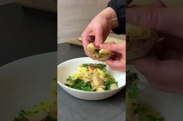 Garlic Bread Hack!!  #cooking #cookingtips #hack #gadgets #recipes # #hacks #kitchen #kitchentips