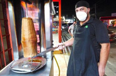 Nighttime TOBAGO STREET FOOD Tour! Pizza, Sharwarma & Chicken Wings in Crown Point, Tobago!!