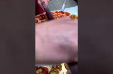 #crunchypizza #crunchy #pizza #foodworld #yummy #delicious #shorts