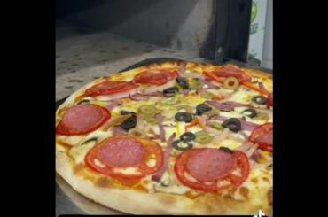 Italian pizza with extra cheese. #foodoholistic  #italianfood #pizza #make #yummyfood #yummy