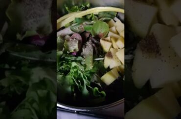 Fast, Easy and Healthy Italian Recipe: Zuppetta with Misticanza