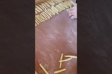 Fusilli al sugo di pomodoro ! #tiktokfood #foodtiktok #chef #kitchen #italy #pasta #italyfood #itali