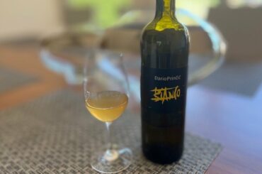 Wine Topics - Orange wines and Dario Princic NV Premium Italian Orange Wine Review