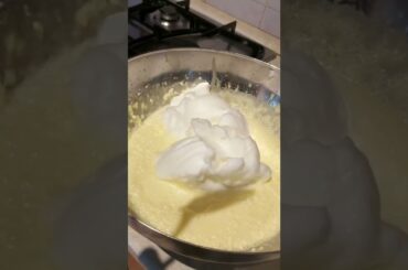 HOW TO COOK ITALIAN TIRAMISU. Ingredients for the preparation of tiramisu.