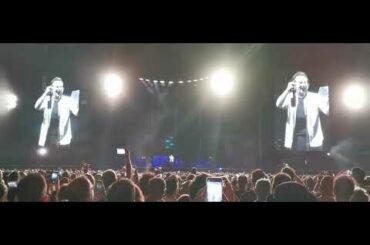 Eddie Vedder speaks italian at the Pearl Jam live in Imola