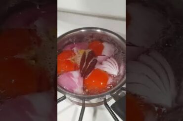 #pizza #easycooking #cookingshorts #cooking #pizzarecipe #pizzalover #india #food #italian