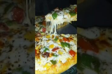cheesy Pizza #pizzalover pizza #cheeselover #cheeseburst #cooking #cookingvideos #short #shortsvideo
